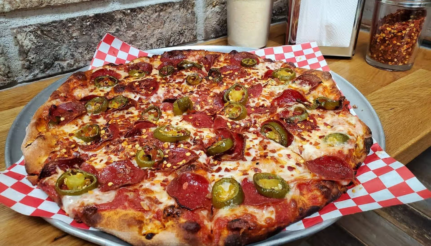 ๐ Clockwork Pizza, Get FREE Garlic Knots
