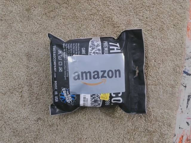 Open Box, The Rag Company - The Cyclone Ultra Wash Mitts - 70/30 'Gauntlet' Blend Korean Microfiber, Foam Padding, Scratch-Free, Lint-Free, Great for Rinseless Washing, 8in x 9in, Blue + Black (2-Pack)