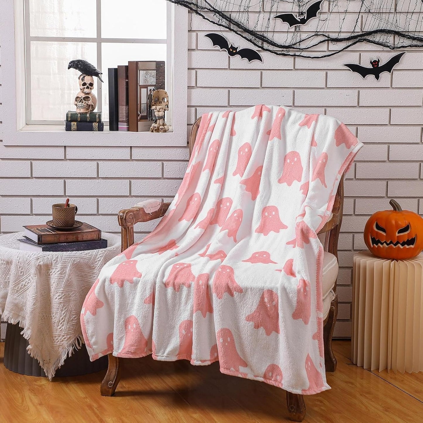 New, Buryeah Halloween Ghost Blanket Double Sided Ghost Fleece Throw Blanket 50 x 60 Inches Lightweight Cozy Soft Warm Blanket for Home, Camping, and Halloween (Pink)